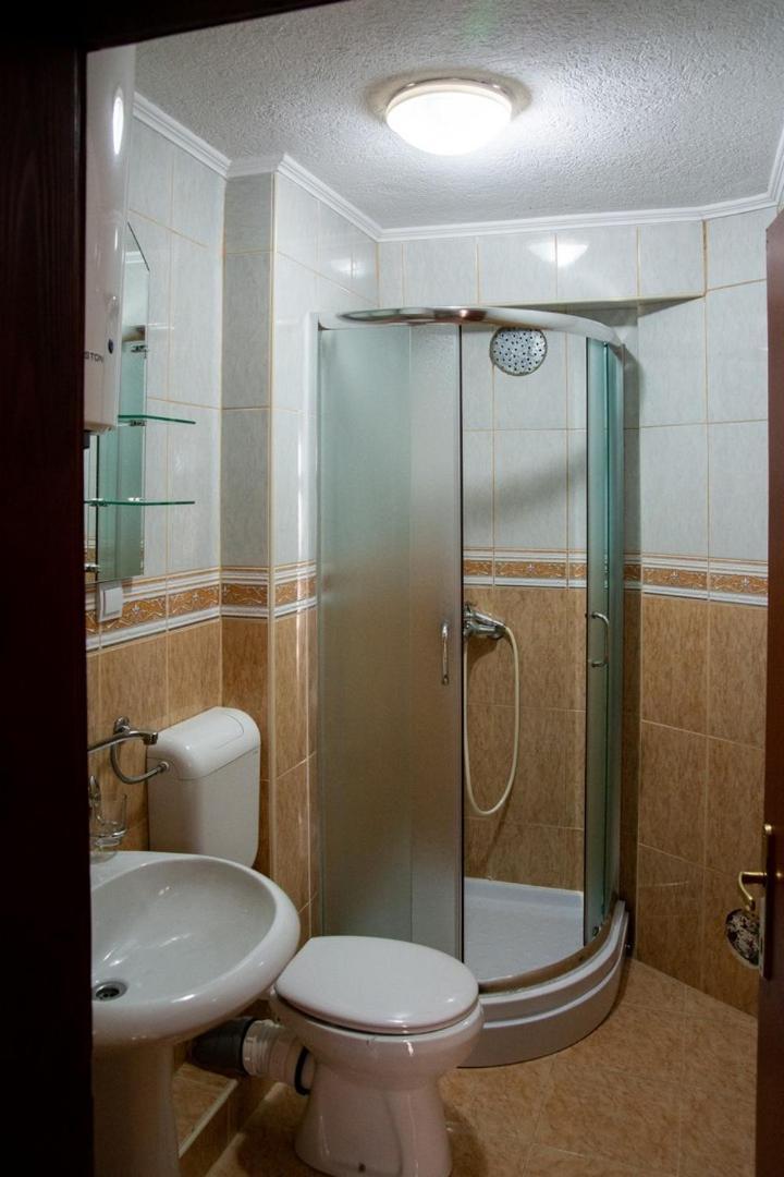 Ivona 2 Apartment Sveti Stefan Exterior foto